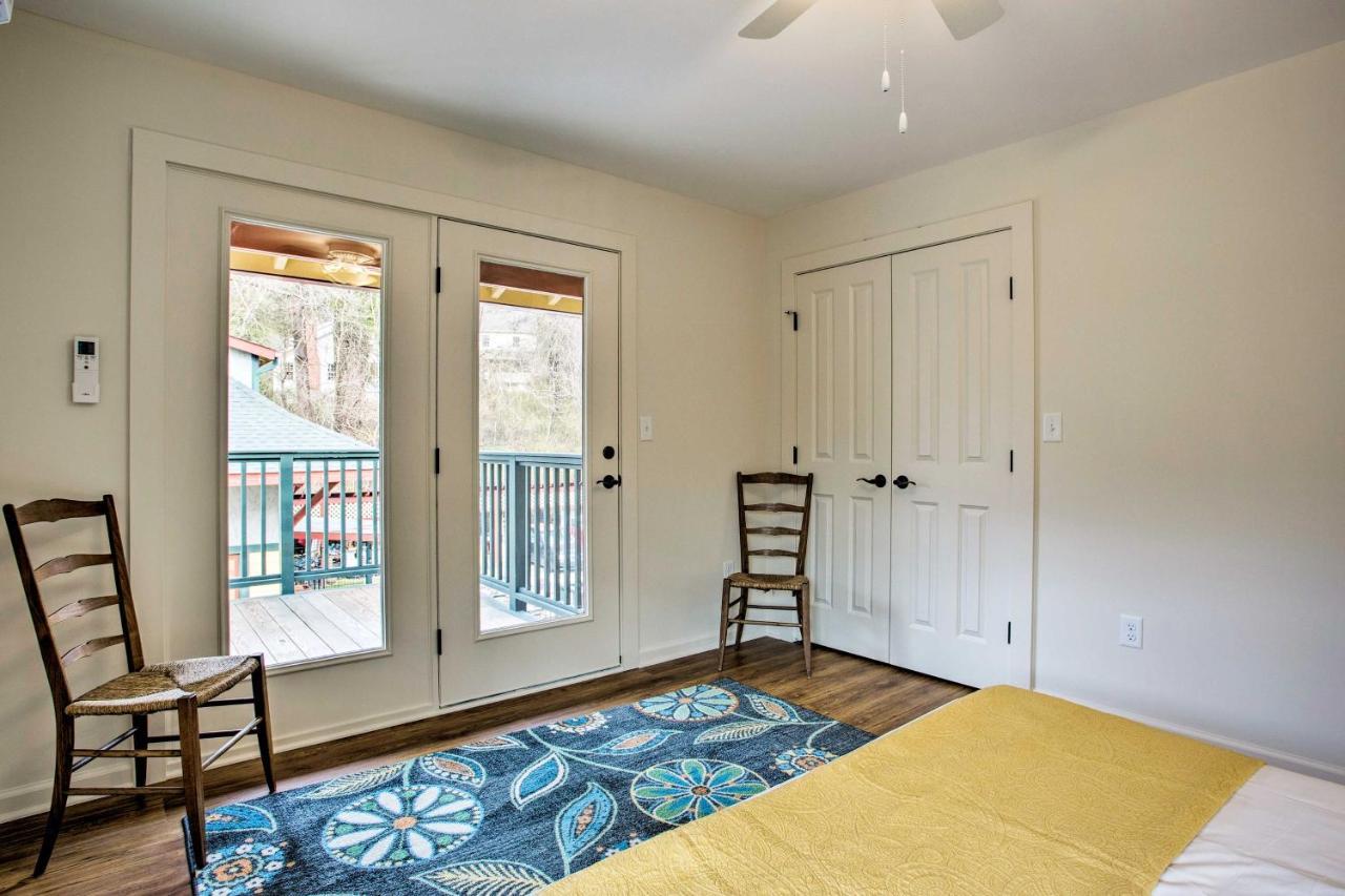 Newly Remodeled Apartment On Main Street In Saluda Exterior foto