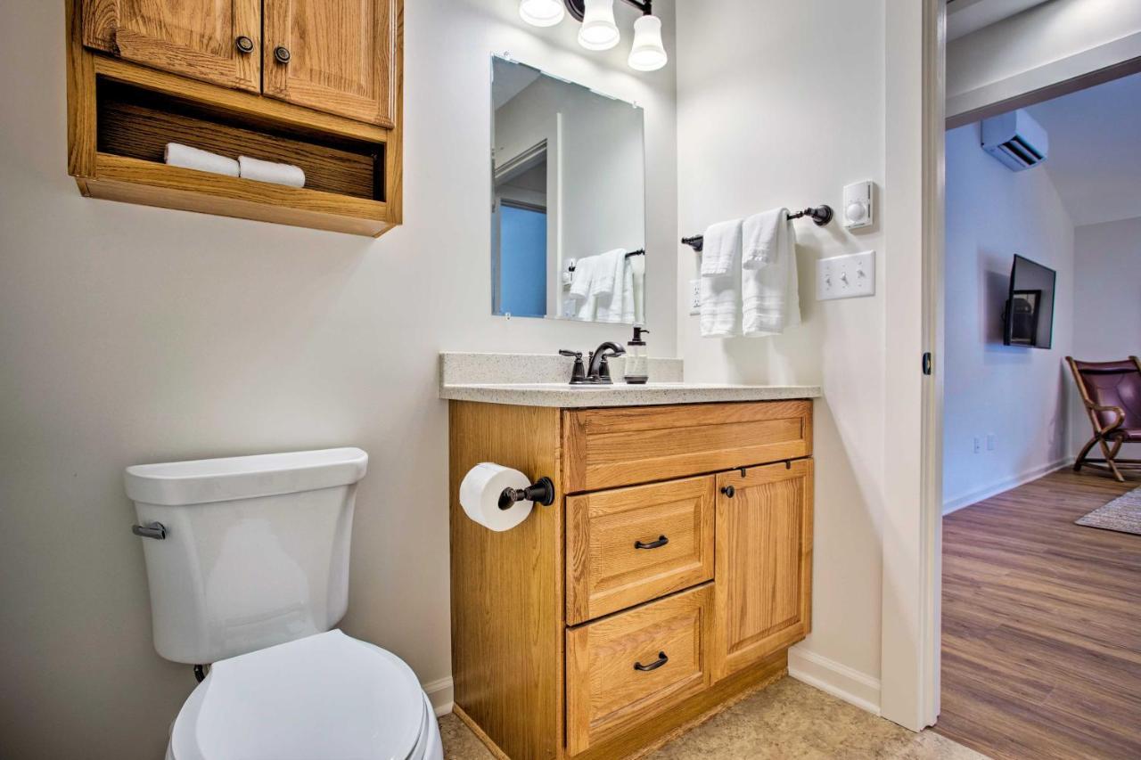 Newly Remodeled Apartment On Main Street In Saluda Exterior foto